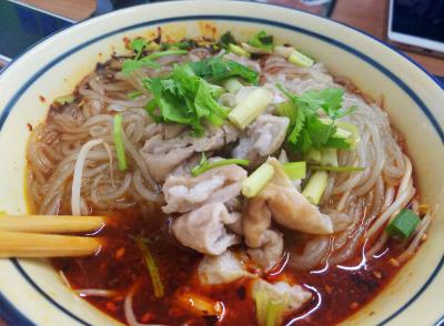 肥腸粉培訓(xùn)哪家味道好？自制紅薯粉不斷條不膩湯